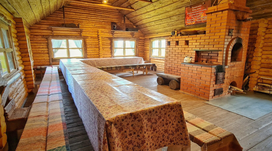 Изба с русской печью